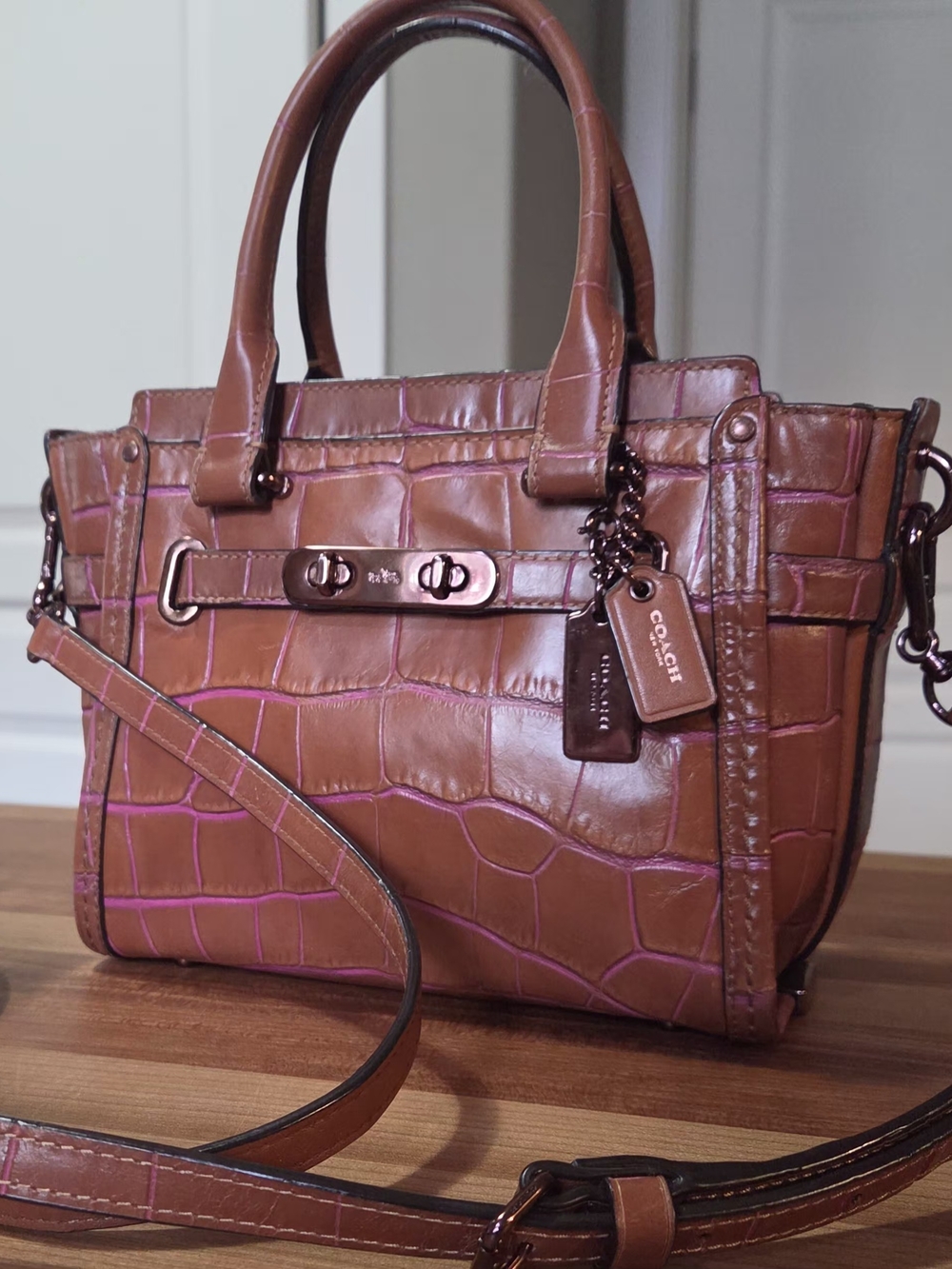 Rare Coach Swagger 21 Exotic Crocodile- Embossed Calf Leather Satchel/Crossbody.